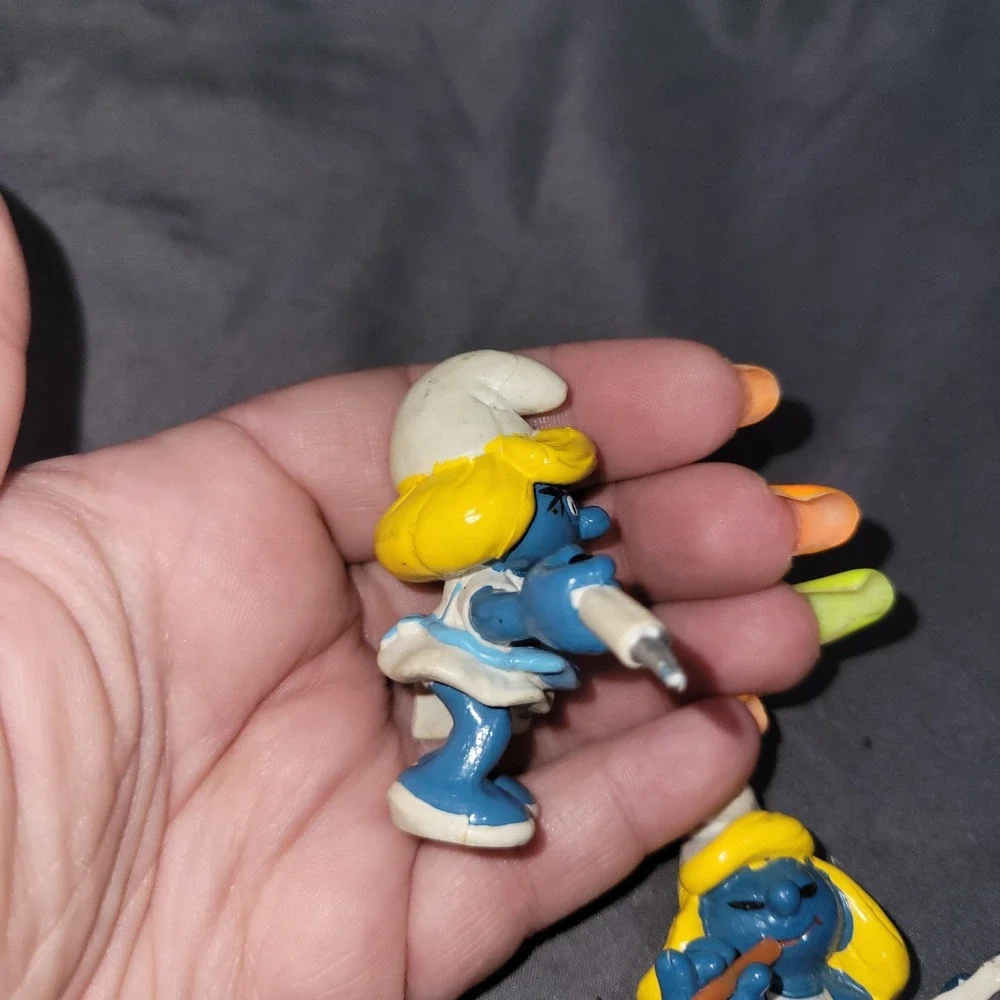Vintage 1981 Mini PVC Smurf Smurfette Nurse Schleich/Peyo Secretary Figures 2